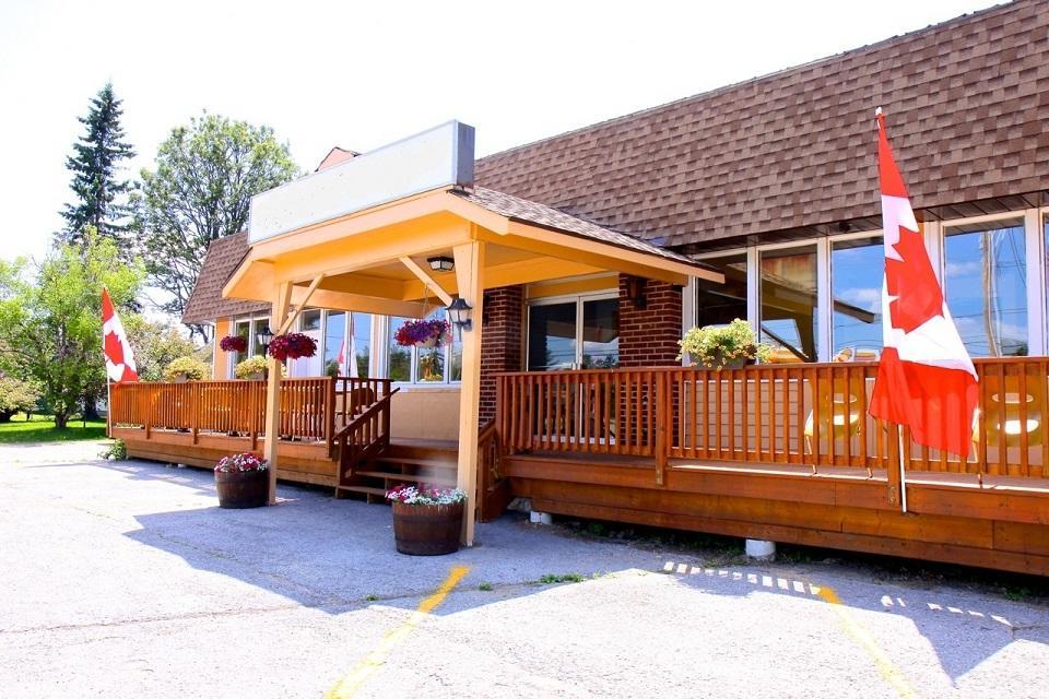 Mazinaw Inn Motel Addington Highlands Экстерьер фото